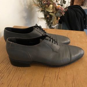 Vintage Florsheim Leather Shoes (Women’s or Men's)